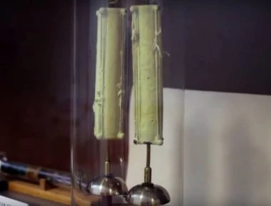 Η μπαταρία που λειτουργεί ανελλιπώς για 176 χρόνια! (βίντεο)